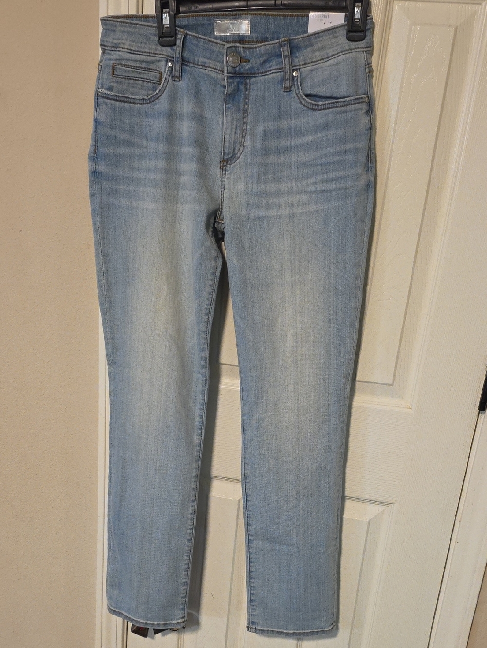 Kut from the Kloth Light Wash Cropped Jeans